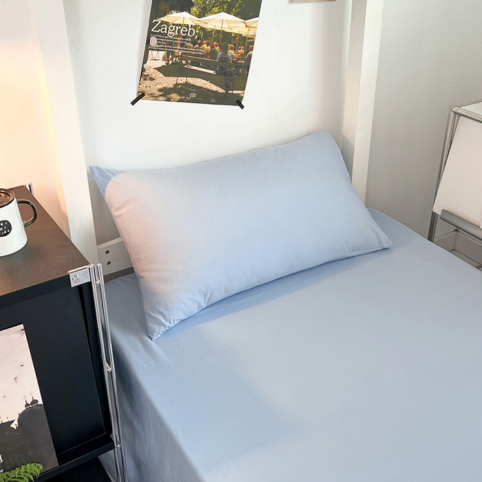 91家纺网 家纺一手货源 找家纺 贝拉梦家纺 2024新款褶皱炒鸡糯纯色水洗棉学生床三件套 马卡龙蓝