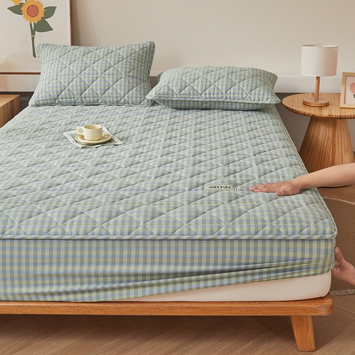 91家纺网 家纺一手货源 找家纺 3C 2024新款全棉水洗棉色织大豆夹棉抗菌床笠 灰绿小格