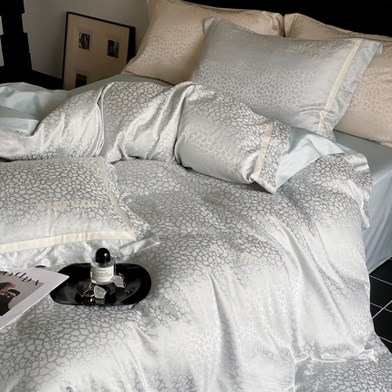 MIU缪家居 2024新款100支全棉高精密金银线色织提花四件套-慵懒之豹 慵懒之豹-冰蓝色