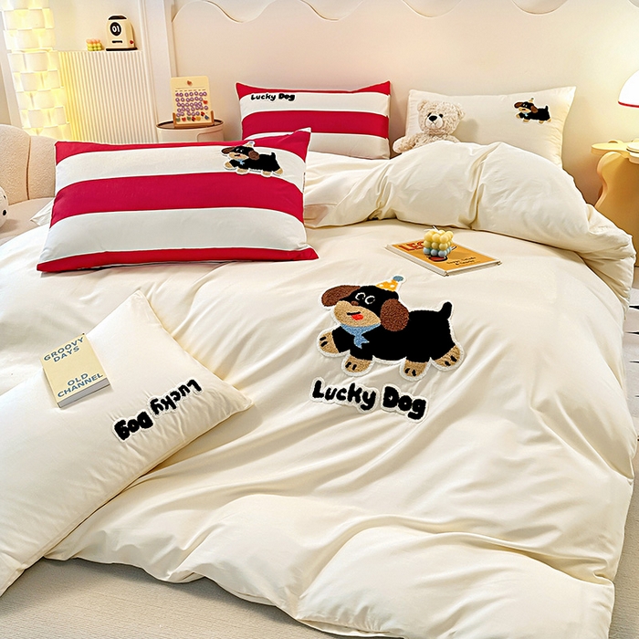 91家纺网 家纺一手货源 找家纺 大境 2024新款毛巾绣全棉纯棉学生三件套四件套 幸运狗-奶油