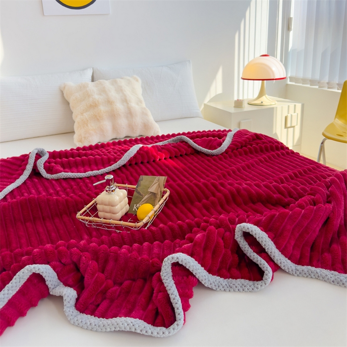 91家纺网 家纺一手货源 找家纺 灰鲸 2025新款A类加厚罗马纹豆豆剪花兔绒毛毯 兔绒-罗马纹中国红
