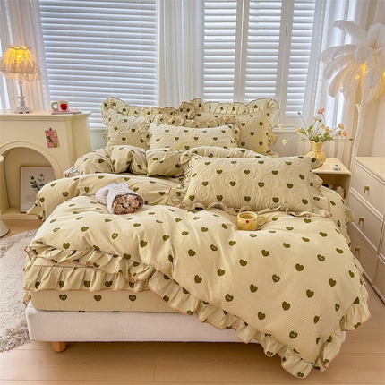 91家纺网 家纺一手货源 找家纺 宜凡家纺 2024新款全棉印花公主风夹棉床笠四件套 心悦 墨绿