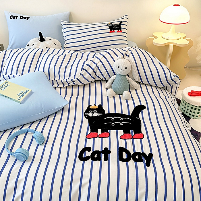 91家纺网 家纺一手货源 找家纺 大境 2024新款毛巾绣全棉纯棉学生三件套四件套 幸运猫-蓝条