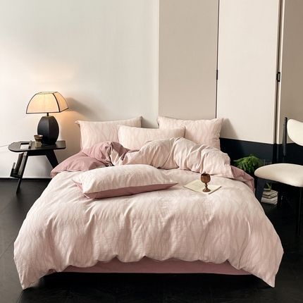 91家纺网 家纺一手货源 找家纺 莱茵家居 2024新款40sA类全棉水洗绵三层纱提花四件套-流年系列 流年-豆沙红