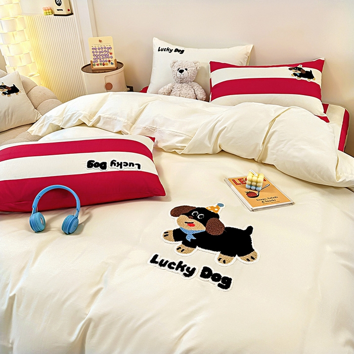 91家纺网 家纺一手货源 找家纺 大境 2024新款毛巾绣全棉纯棉学生三件套四件套 幸运狗-奶油