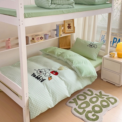 91家纺网 家纺一手货源 找家纺 尤米 2024新款可爱萝卜兔水洗棉毛巾绣四件套 学生床 萝卜兔-浅绿