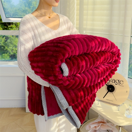 91家纺网 家纺一手货源 找家纺 灰鲸 2025新款A类加厚罗马纹豆豆剪花兔绒毛毯 兔绒-罗马纹中国红