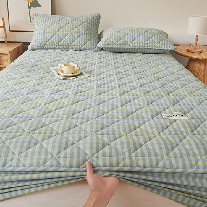 91家纺网 家纺一手货源 找家纺 3C 2024新款全棉水洗棉色织大豆夹棉抗菌床笠 灰绿小格