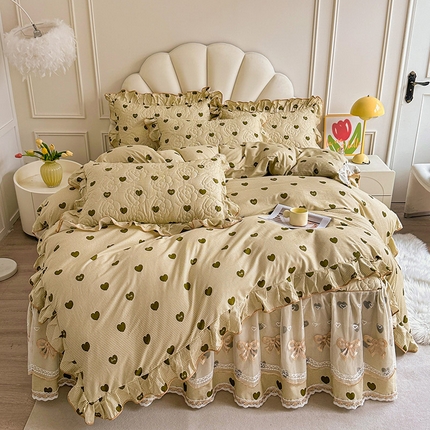 91家纺网 家纺一手货源 找家纺 （总）宜凡家纺 2024新款全棉印花公主风夹棉床裙四件套