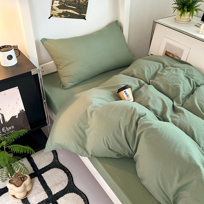 91家纺网 家纺一手货源 找家纺 贝拉梦家纺 2024新款褶皱炒鸡糯纯色水洗棉学生床三件套 庭芜绿
