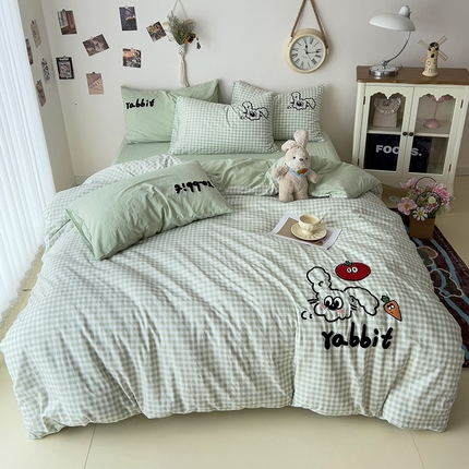 91家纺网 家纺一手货源 找家纺 尤米 2024新款可爱萝卜兔水洗棉毛巾绣四件套 萝卜兔-浅绿