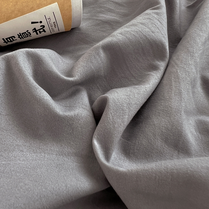 91家纺网 家纺一手货源 找家纺 贝拉梦家纺 2024新款褶皱炒鸡糯纯色水洗棉学生床三件套 莫奈灰