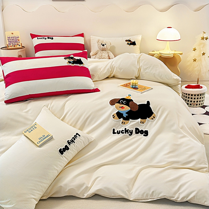 91家纺网 家纺一手货源 找家纺 大境 2024新款毛巾绣全棉纯棉学生三件套四件套 幸运狗-奶油