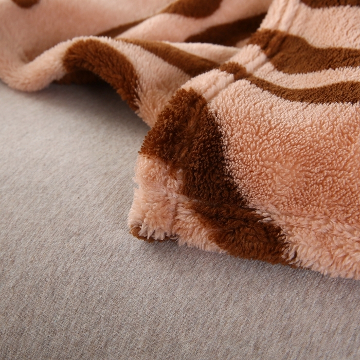 91家纺网 家纺一手货源 找家纺 （总）巴木赫 2024新款法兰绒舒棉绒熊猫绒毛毯