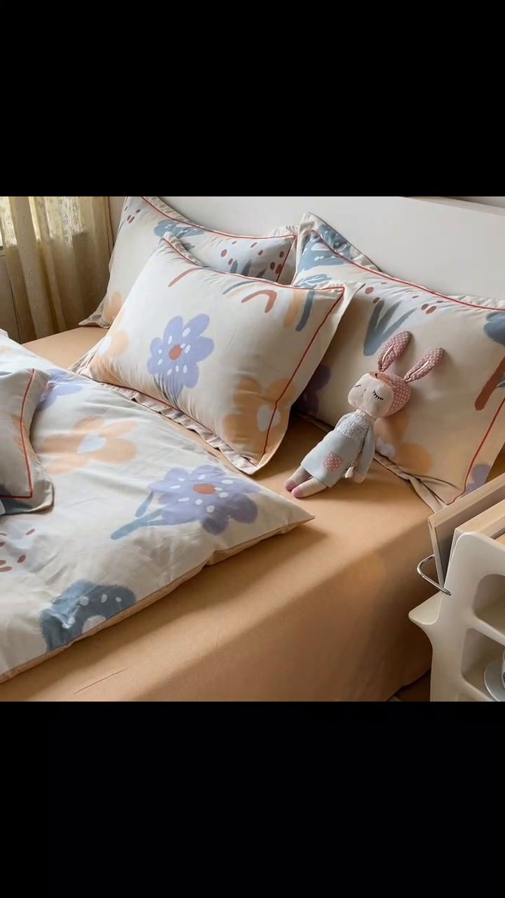 91家纺网 家纺一手货源 找家纺 艾迪尚家纺 2025新款生态全棉磨毛印花四件套 时光向暖—米