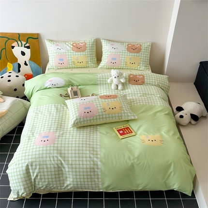 91家纺网 家纺一手货源 找家纺 桃喜 2024新款全棉大版卡通混搭四件套 绿格动物园