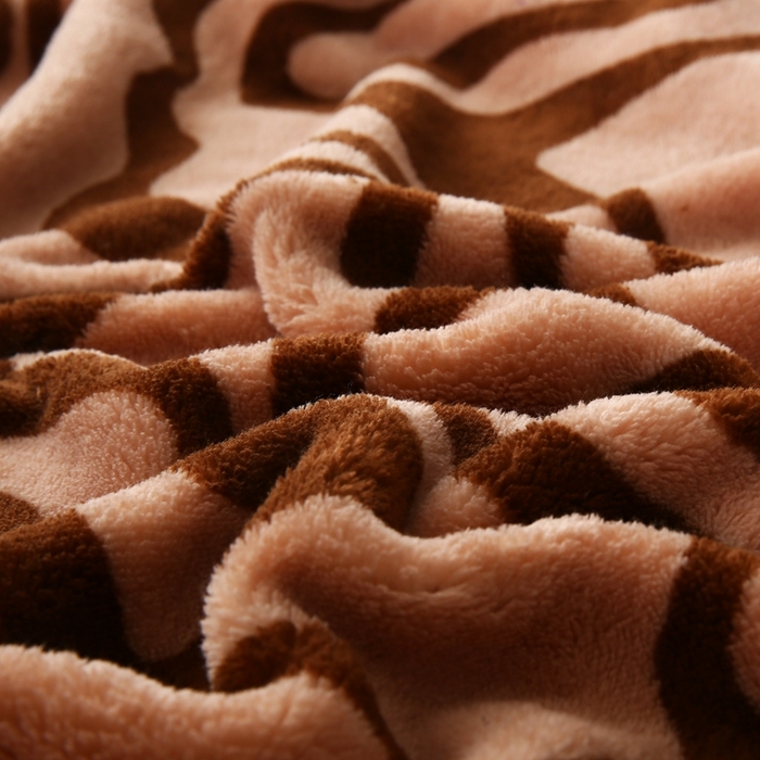 91家纺网 家纺一手货源 找家纺 （总）巴木赫 2024新款法兰绒舒棉绒熊猫绒毛毯