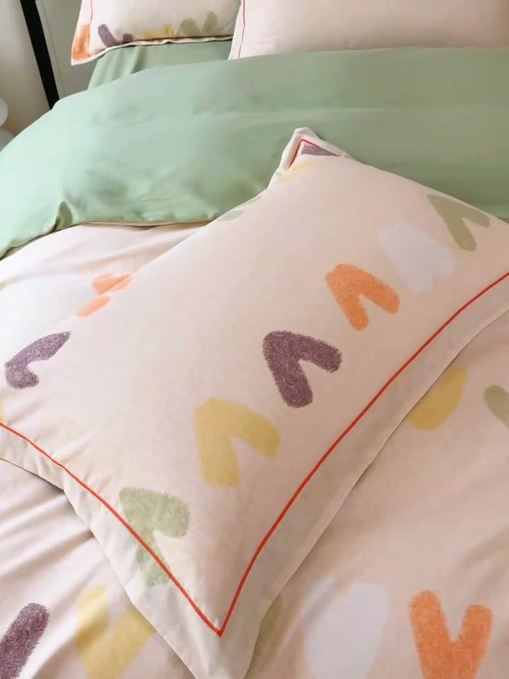 91家纺网 家纺一手货源 找家纺 艾迪尚家纺 2025新款生态全棉磨毛印花四件套 字母韵味