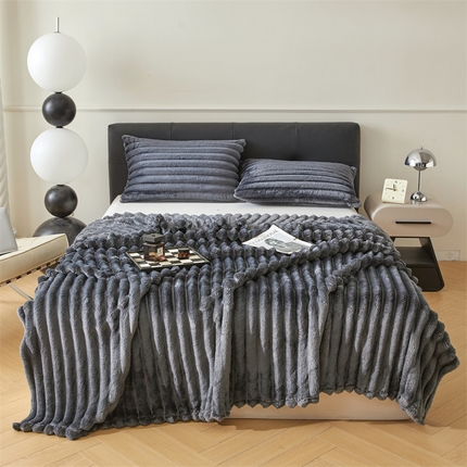 91家纺网 家纺一手货源 找家纺 （总）雅萱家纺 2024新款兔毛绒毯系列（每平方400克）