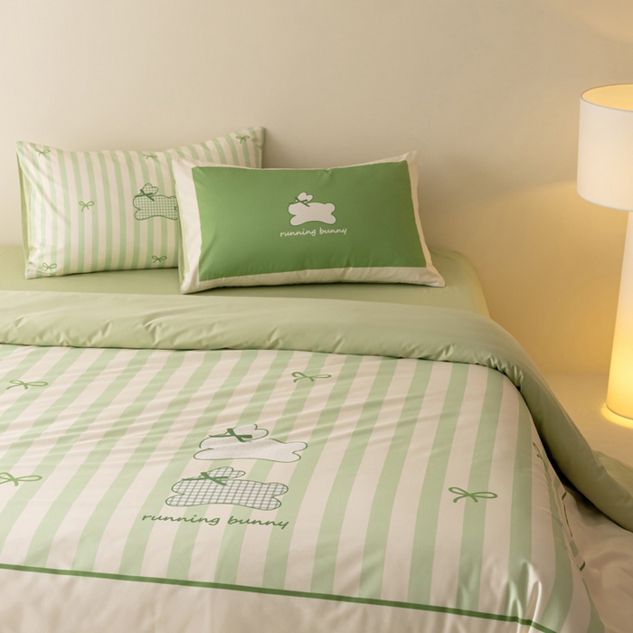 91家纺网 家纺一手货源 找家纺 雅居纺家纺 2024新款全棉印花13372大版四件套 奔跑小兔