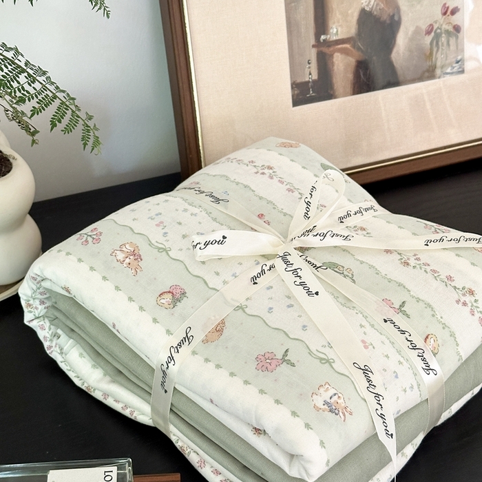 91家纺网 家纺一手货源 找家纺 吉象家纺 2024新款双层纱四件套叠拍 草莓小兔