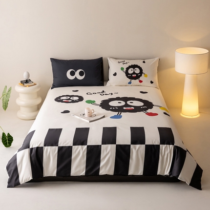 91家纺网 家纺一手货源 找家纺 雅居纺家纺 2024新款全棉印花13372大版四件套 小煤球伙伴