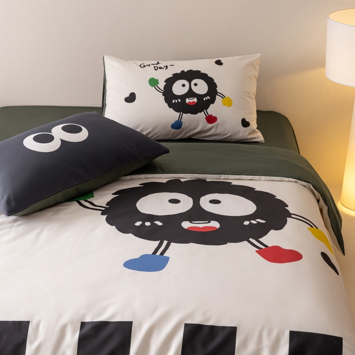 91家纺网 家纺一手货源 找家纺 雅居纺家纺 2024新款全棉印花13372大版四件套 小煤球伙伴