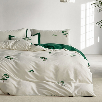 91家纺网 家纺一手货源 找家纺 （总）风向标家纺 2024新款A类全棉大雁纹古风绣花四件套-青松山海（风格二）