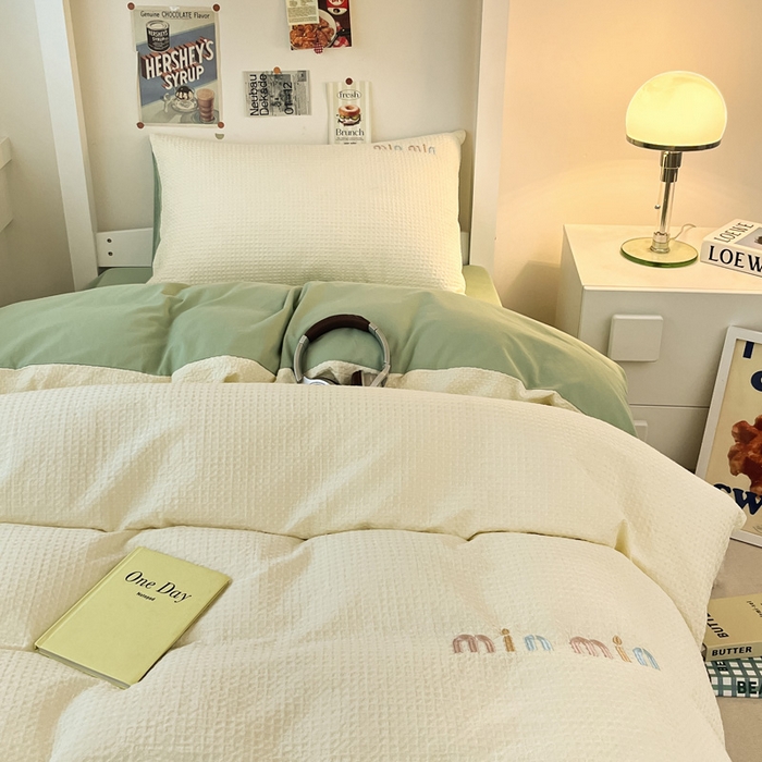 91家纺网 家纺一手货源 找家纺 雅居纺家纺 2024新款开学季全棉A类华夫格绣花四件套-Min Min-米黄+水绿