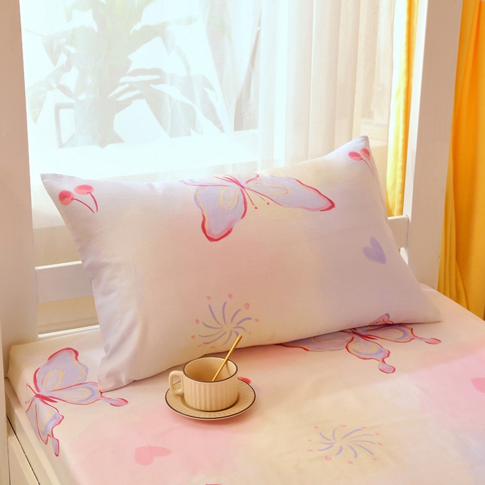 91家纺网 家纺一手货源 找家纺 金鑫汇 2024新款全棉卡通印花学生床垫套床笠系列 彩蝶飞舞