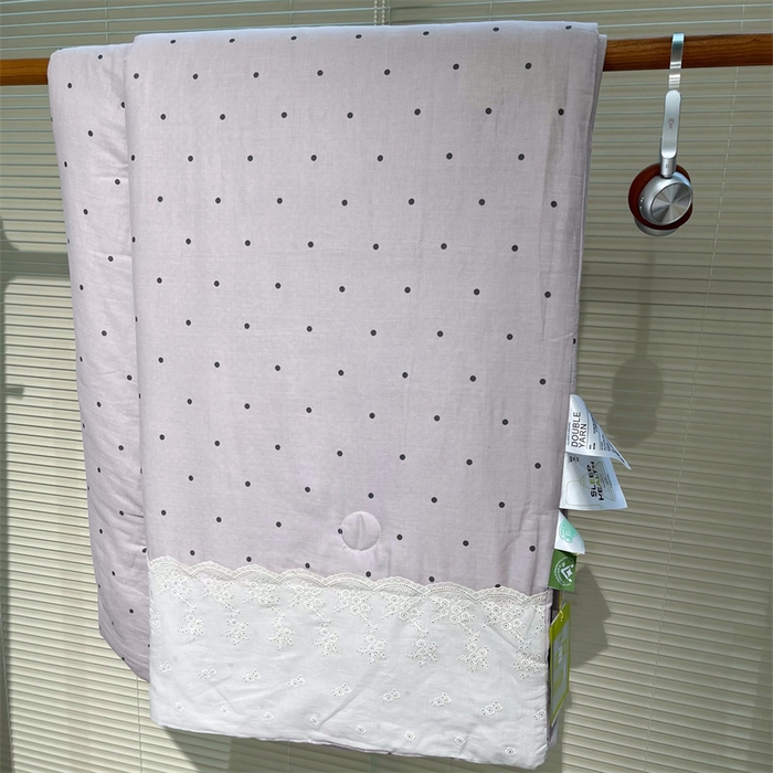 91家纺网 家纺一手货源 找家纺 荣轩家居 2024新款全棉花边双层纱夏被夏凉被空调被 多肉葡萄