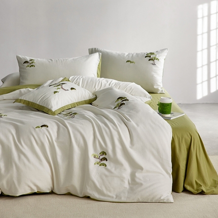 91家纺网 家纺一手货源 找家纺 （总）风向标家纺 2024新款A类全棉大雁纹古风绣花四件套-青松山海（风格二）