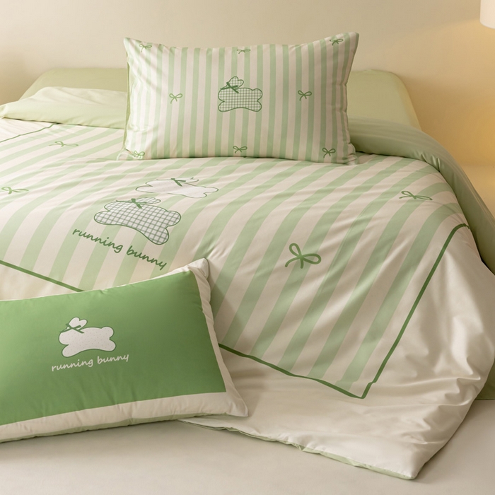 91家纺网 家纺一手货源 找家纺 雅居纺家纺 2024新款全棉印花13372大版四件套 奔跑小兔