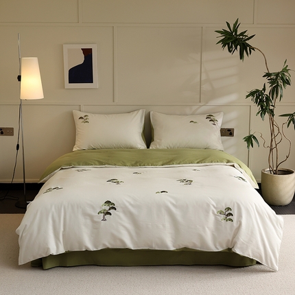 91家纺网 家纺一手货源 找家纺 （总）风向标家纺 2024新款A类全棉大雁纹古风绣花四件套-青松山海（风格一）