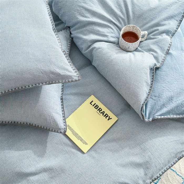 91家纺网 家纺一手货源 找家纺 宜家坊 2024新款A类全棉色织水洗棉贝壳边绣三角针工艺四件套可定制 时光-浅蓝