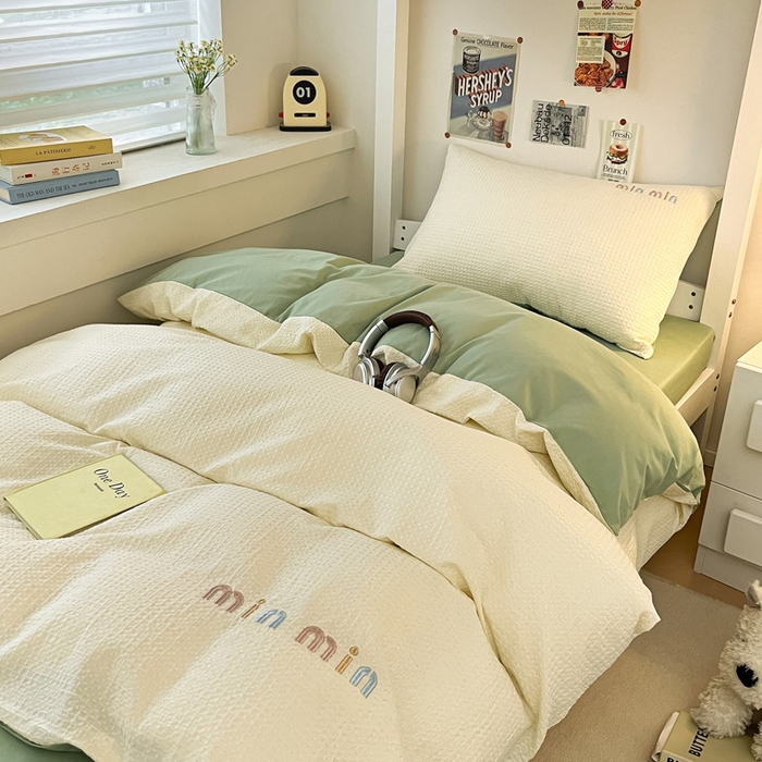 91家纺网 家纺一手货源 找家纺 雅居纺家纺 2024新款开学季全棉A类华夫格绣花四件套-Min Min-米黄+水绿