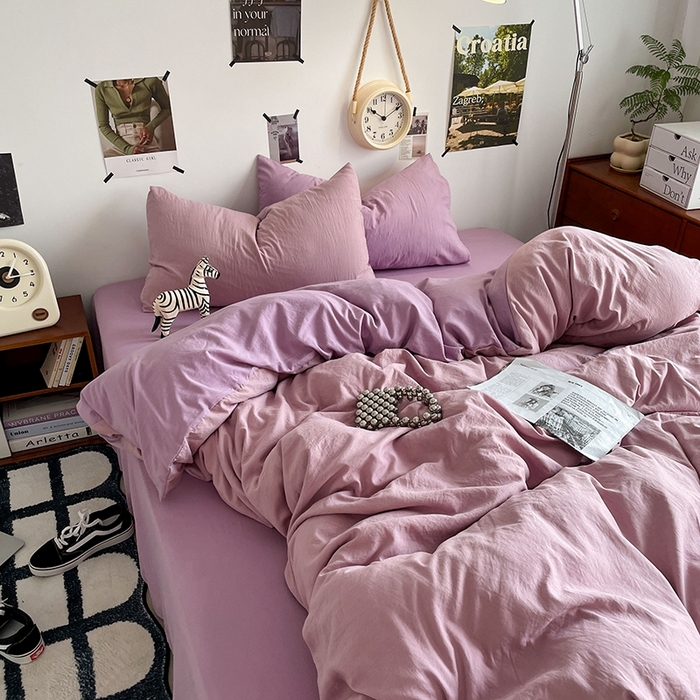 91家纺网 家纺一手货源 找家纺 卡迪熊家纺 2024新款ins风超柔褶皱亲肤磨毛水洗m四件套双拼系列-风格2 深紫浅紫