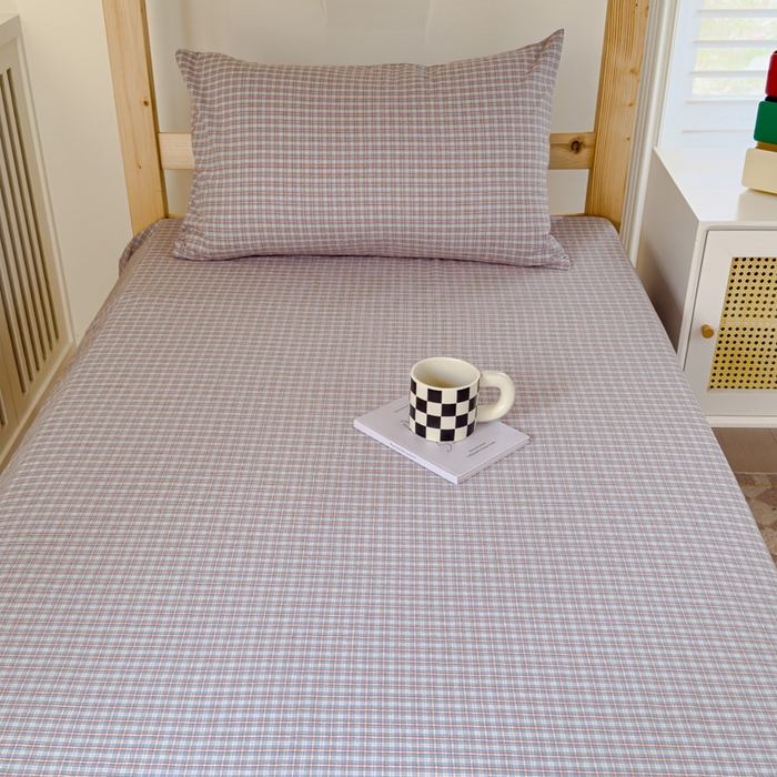 91家纺网 家纺一手货源 找家纺 金丝鸟家纺 2024新款A类全棉色织水洗棉单床单系列（学生床） 蓝红田格