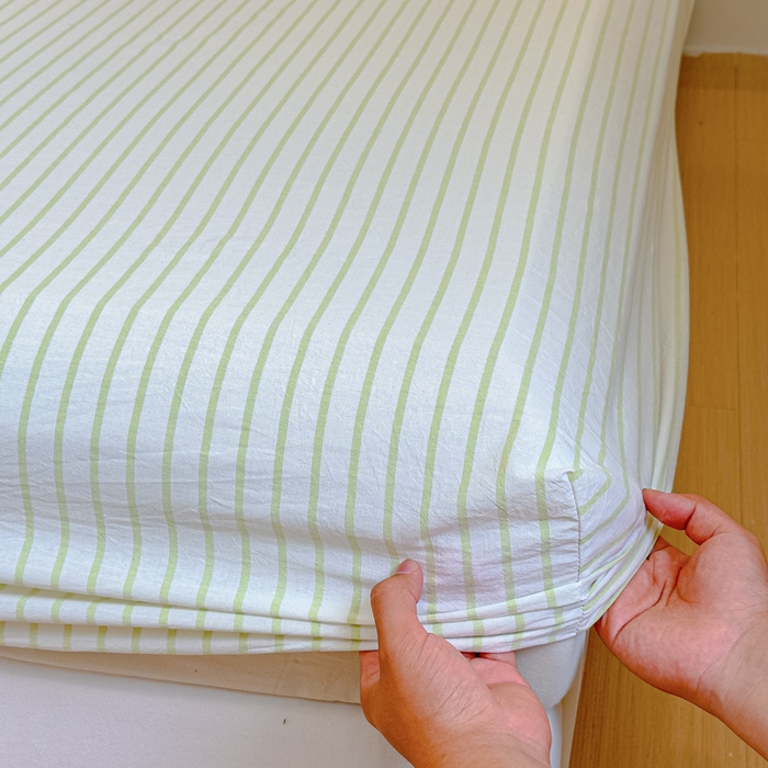 91家纺网 家纺一手货源 找家纺 金丝鸟家纺 2024新款A类全棉色织水洗棉床笠系列 果绿中条