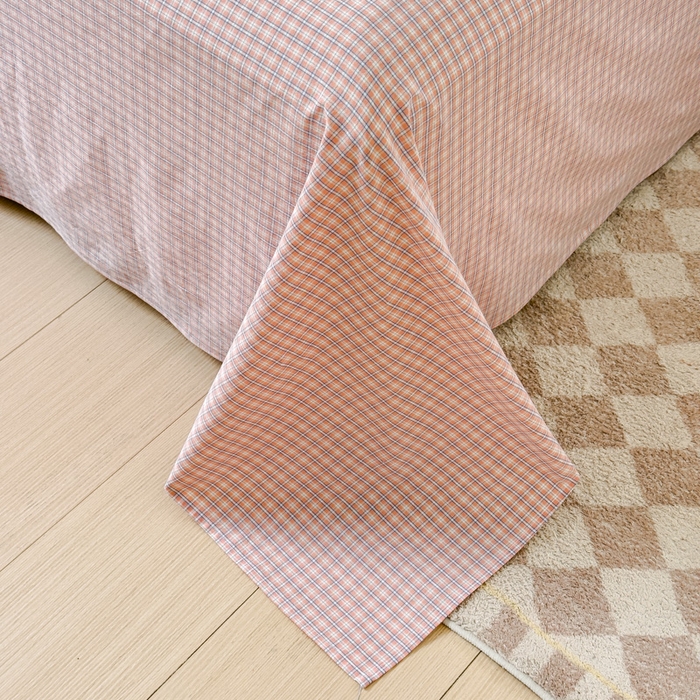 91家纺网 家纺一手货源 找家纺 金丝鸟家纺 2024新款A类全棉色织水洗棉单床单系列 红色蓝条田格