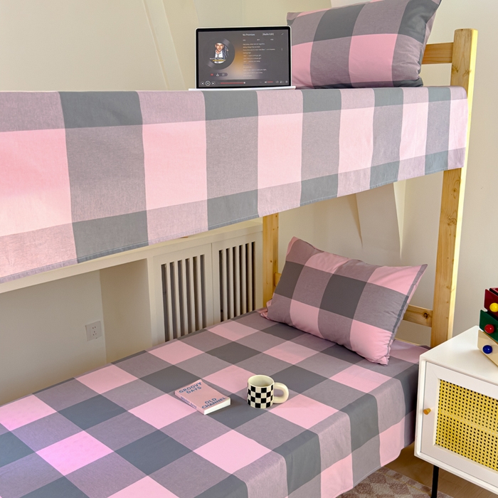 91家纺网 家纺一手货源 找家纺 金丝鸟家纺 2024新款A类全棉色织水洗棉单床单系列（学生床） 粉大格