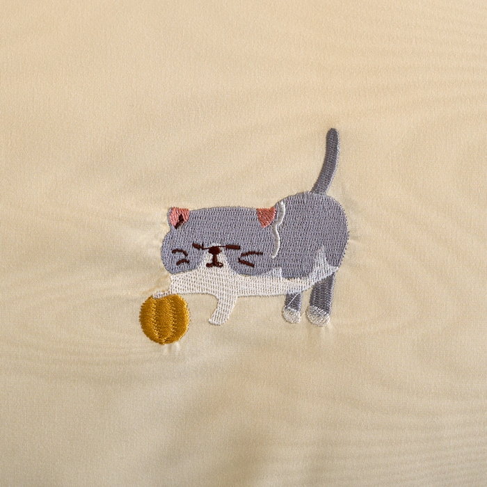 91家纺网 家纺一手货源 找家纺 梧桐家居 2024新款全棉磨毛刺绣四件套-糖果小猫 糖果小猫-黄