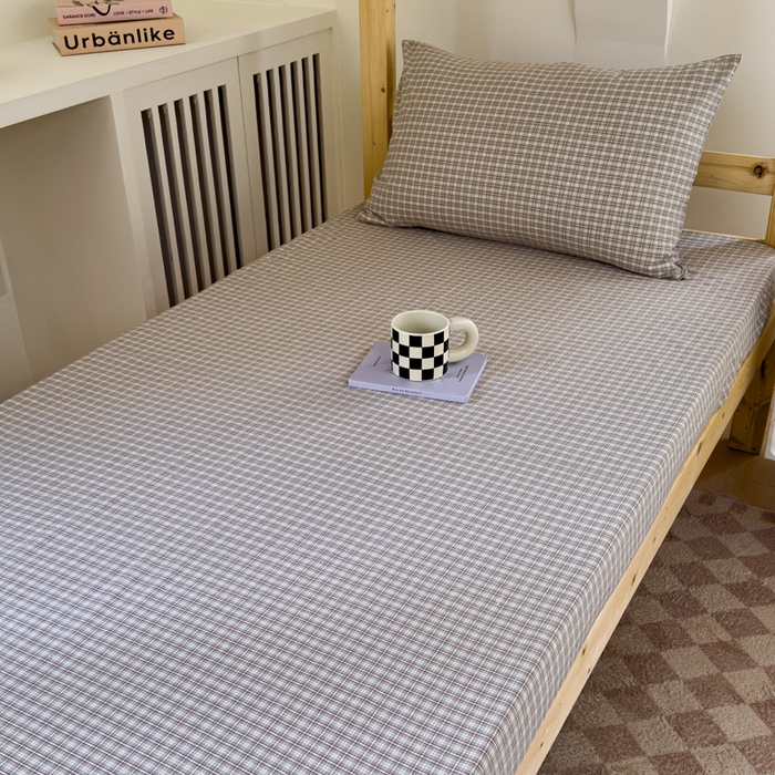 91家纺网 家纺一手货源 找家纺 金丝鸟家纺 2024新款A类全棉色织水洗棉单床笠系列（学生床） 浅绿红条田格