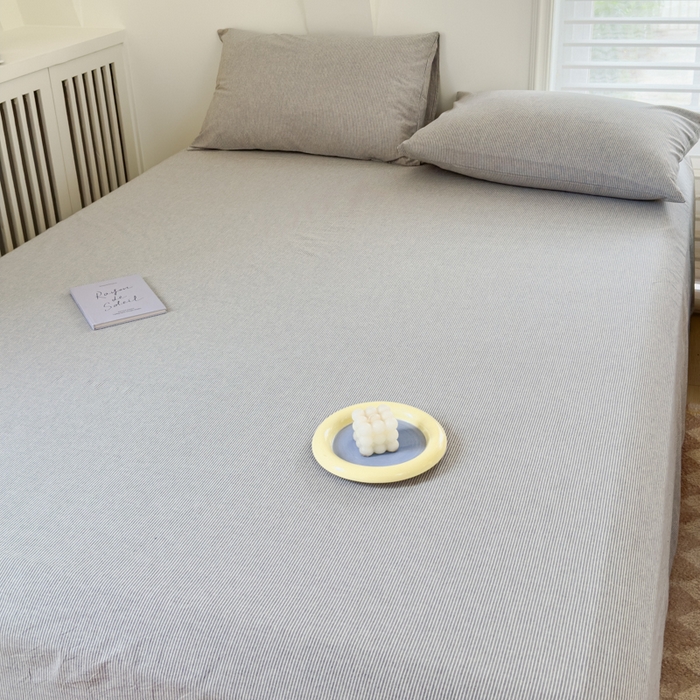 91家纺网 家纺一手货源 找家纺 金丝鸟家纺 2024新款A类全棉色织水洗棉单床单系列 灰细条