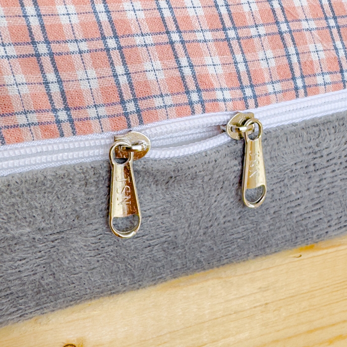 91家纺网 家纺一手货源 找家纺 金丝鸟家纺 2024新款全棉色织水洗棉水晶绒床垫套 红色蓝条田格