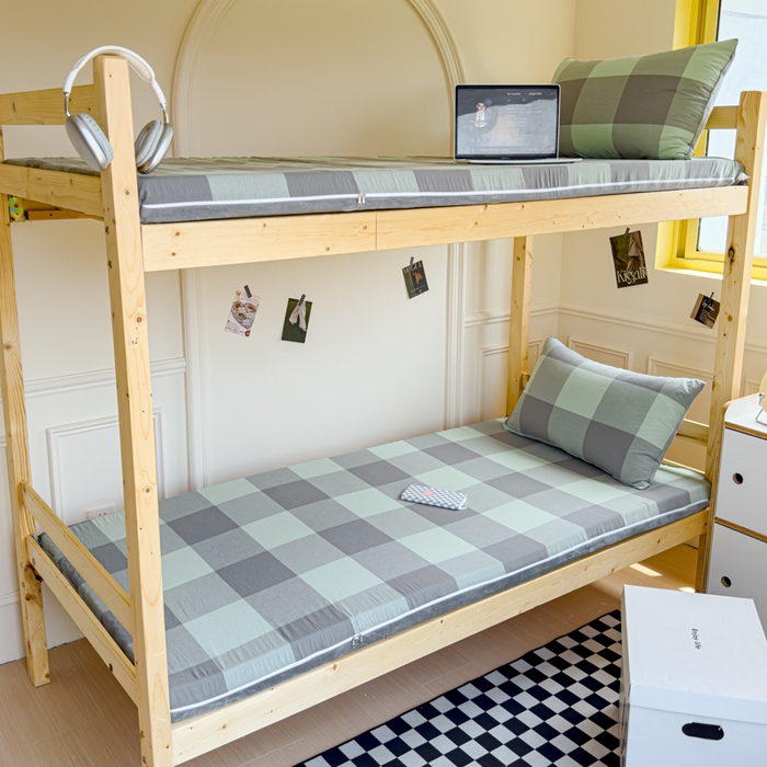 91家纺网 家纺一手货源 找家纺 金丝鸟家纺 2024新款全棉色织水洗棉水晶绒床垫套 绿大格