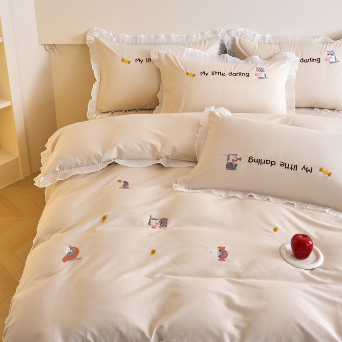 91家纺网 家纺一手货源 找家纺 梧桐家居 2024新款全棉磨毛刺绣四件套-糖果小猫 糖果小猫-米白