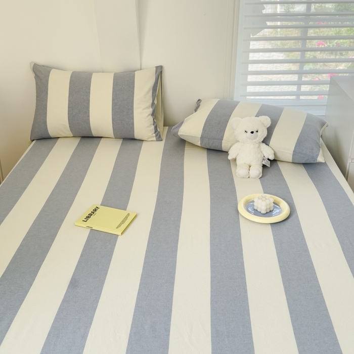 91家纺网 家纺一手货源 找家纺 金丝鸟家纺 2024新款A类全棉色织水洗棉床笠系列 蓝灰大竖条