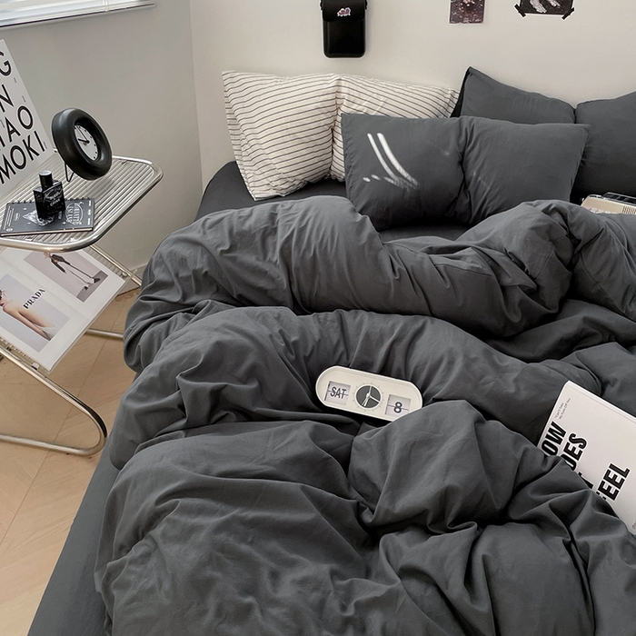 91家纺网 家纺一手货源 找家纺 卡迪熊家纺 2024新款ins风超柔褶皱亲肤磨毛水洗m四件套纯色系列-风格2 布鲁灰