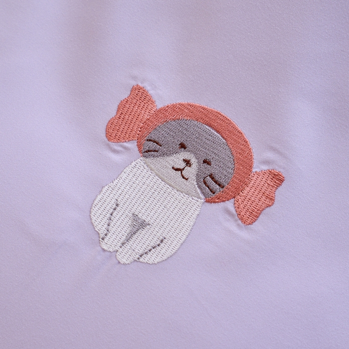 91家纺网 家纺一手货源 找家纺 梧桐家居 2024新款全棉磨毛刺绣四件套-糖果小猫 糖果小猫-紫